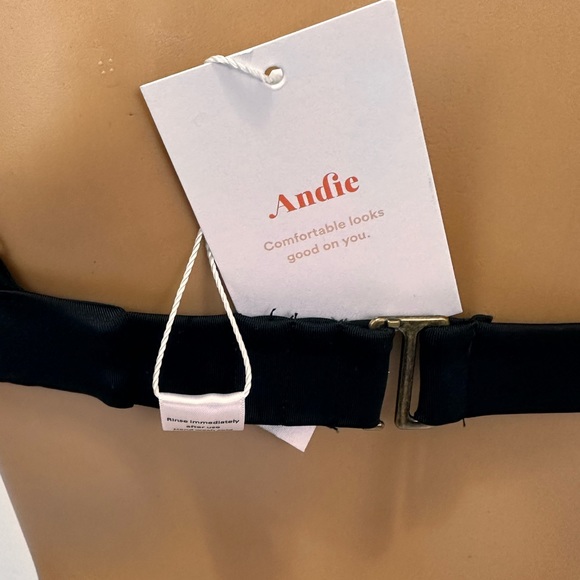 ANDIE -Bermuda Top - Black Swimsuit Underwire Full Coverage Bikini Top (S)   NWT - Picture 9 of 11